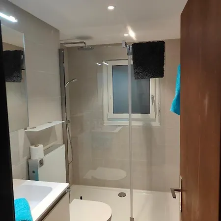 Apartamento Schoene Und Moderne Grächen