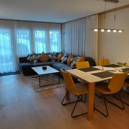 Schoene Und Moderne Apartamento