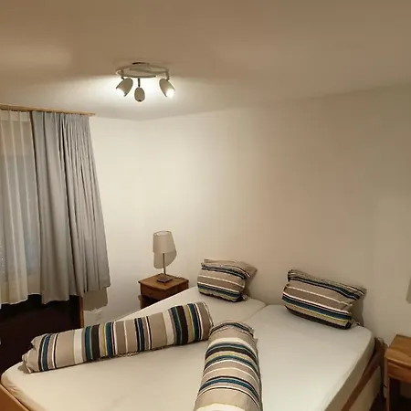 Schoene Und Moderne Apartamento