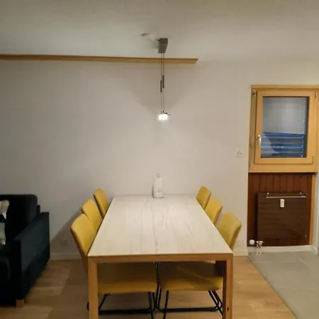 Schoene Und Moderne Apartamento