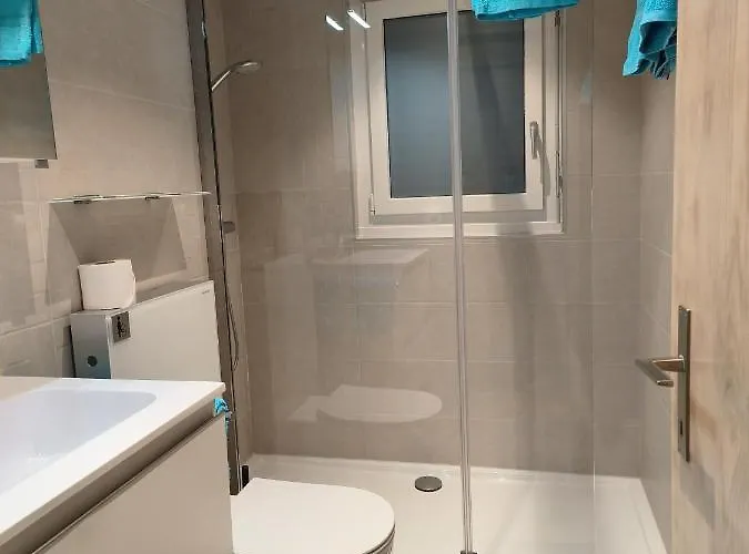 Schoene Und Moderne Apartamento