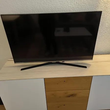 Schoene Und Moderne Appartamento *