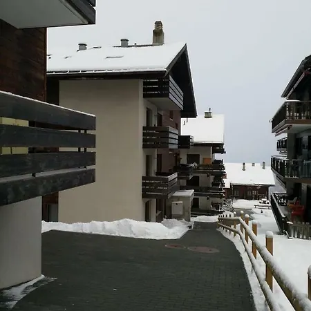 Schoene Und Moderne Appartamento *