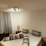 Schoene Und Moderne Daire