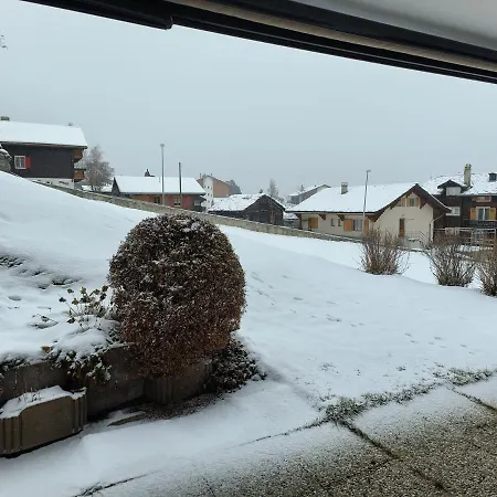 Schoene Und Moderne شقة *